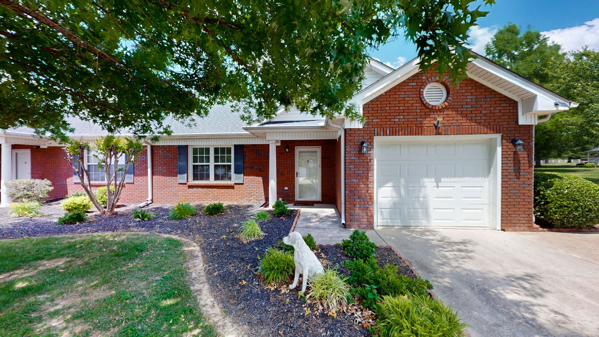 109 Horseshoe Ct