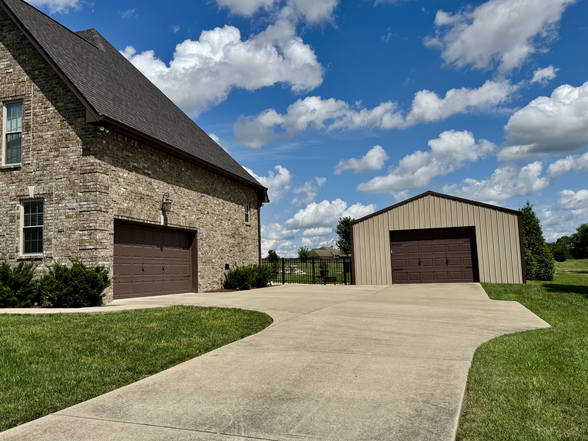 651 Bradford Dr