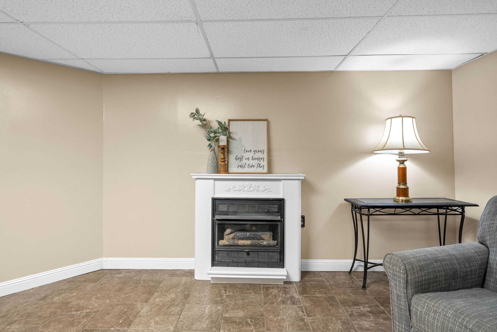 Clarksville, Tennessee 37042, United States, 3 Bedrooms Bedrooms, ,3 BathroomsBathrooms,Residential,Active,236312