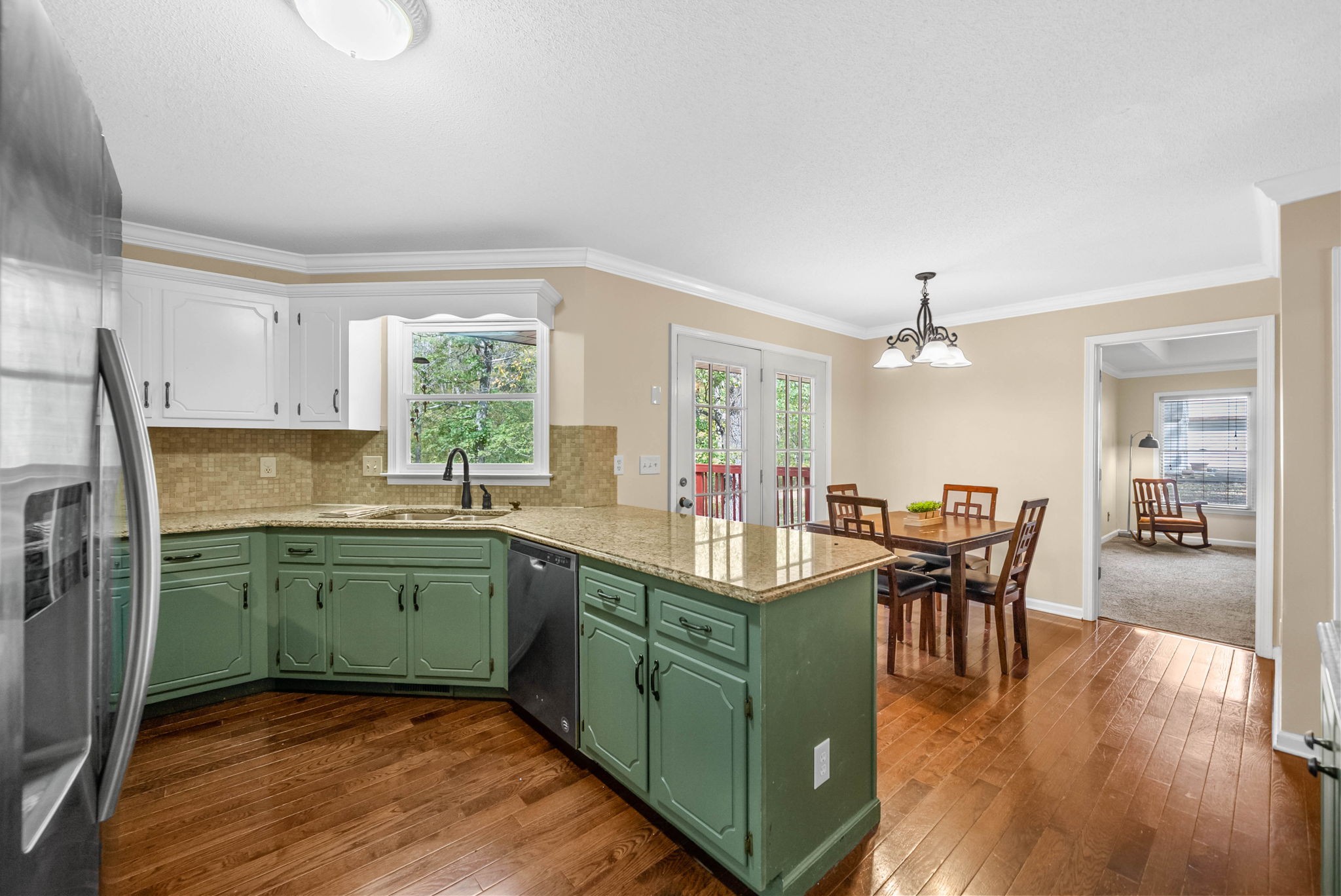 Clarksville, Tennessee 37042, United States, 3 Bedrooms Bedrooms, ,3 BathroomsBathrooms,Residential,Active,236312