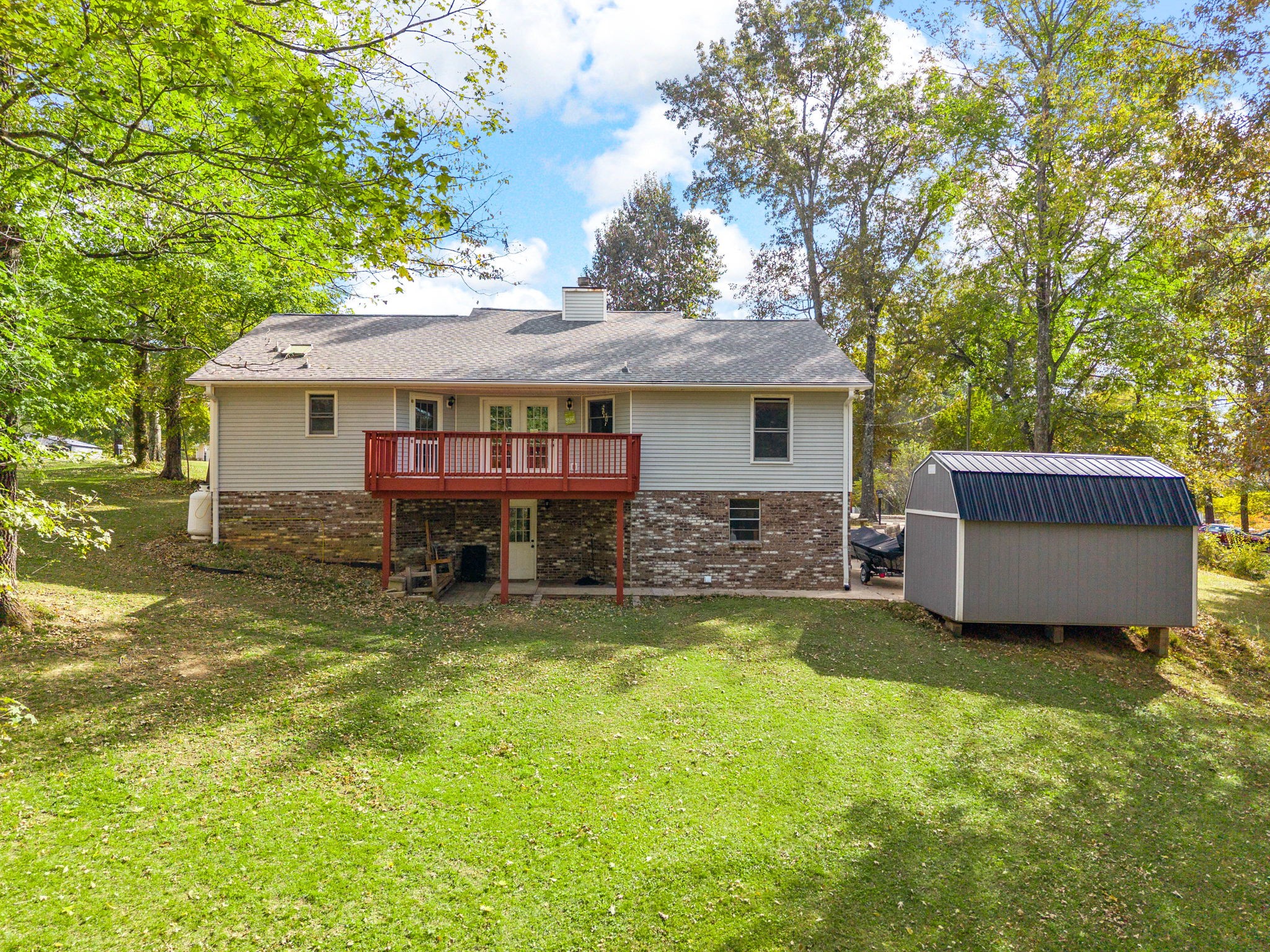 Clarksville, Tennessee 37042, United States, 3 Bedrooms Bedrooms, ,3 BathroomsBathrooms,Residential,Active,236312