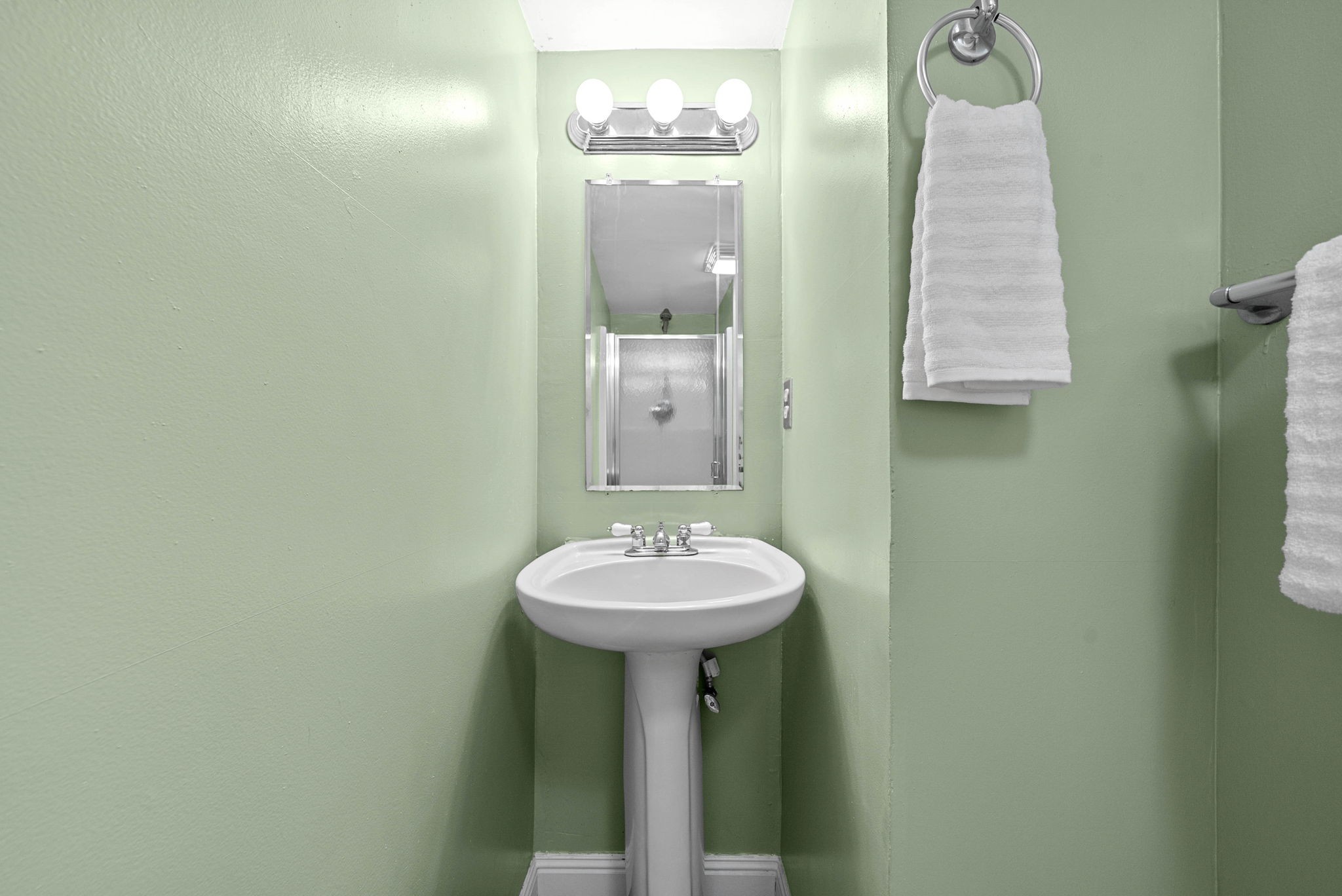 Clarksville, Tennessee 37042, United States, 3 Bedrooms Bedrooms, ,3 BathroomsBathrooms,Residential,Active,236312