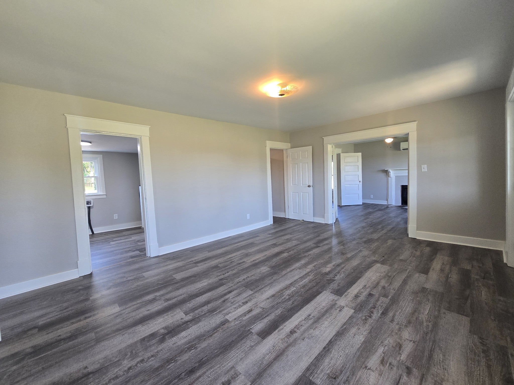 1119 N Main St