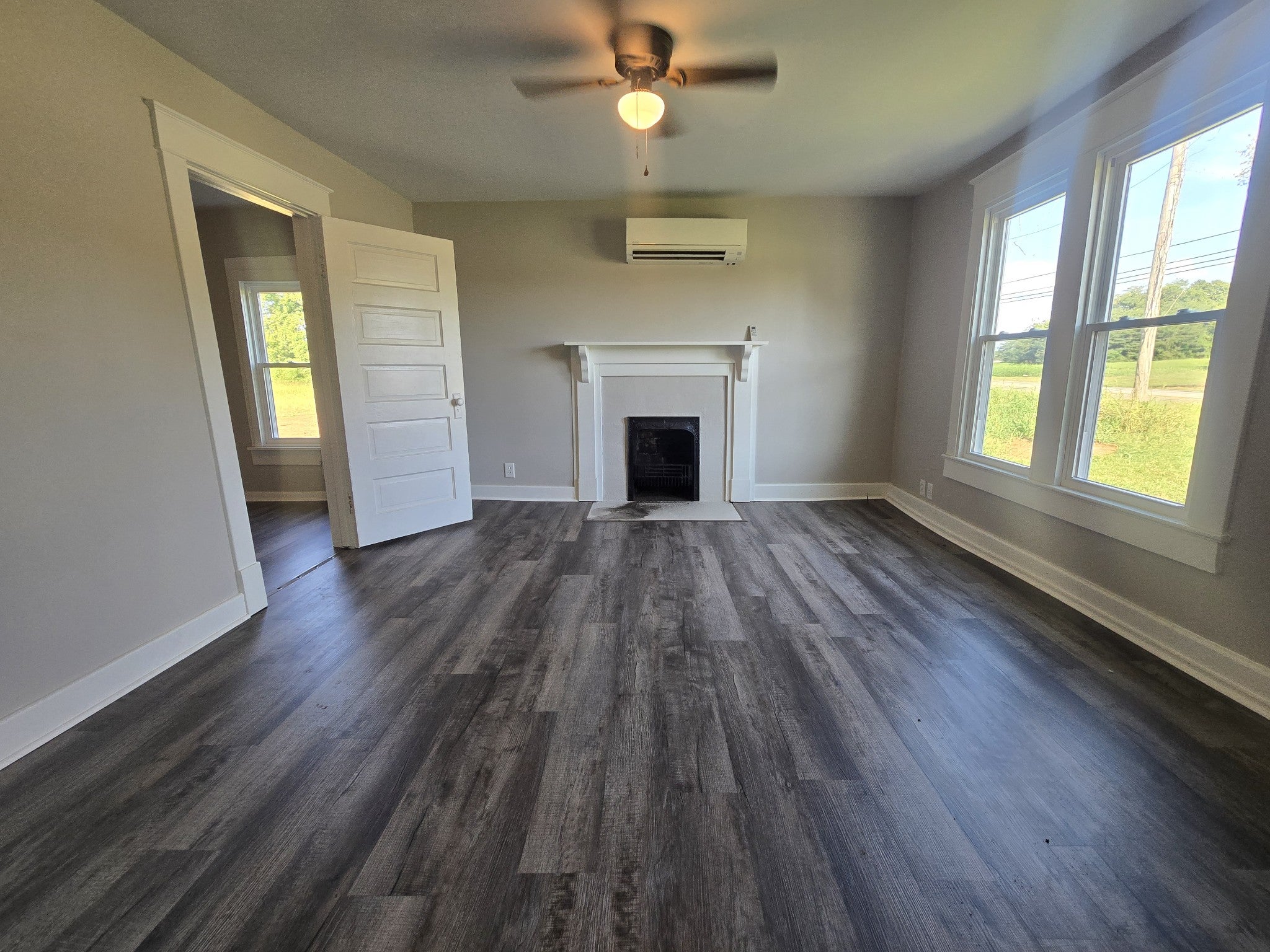 1119 N Main St