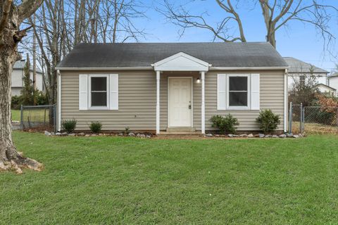 221 Burch Rd, Clarksville, TN 37042 - MLS#: 2787968