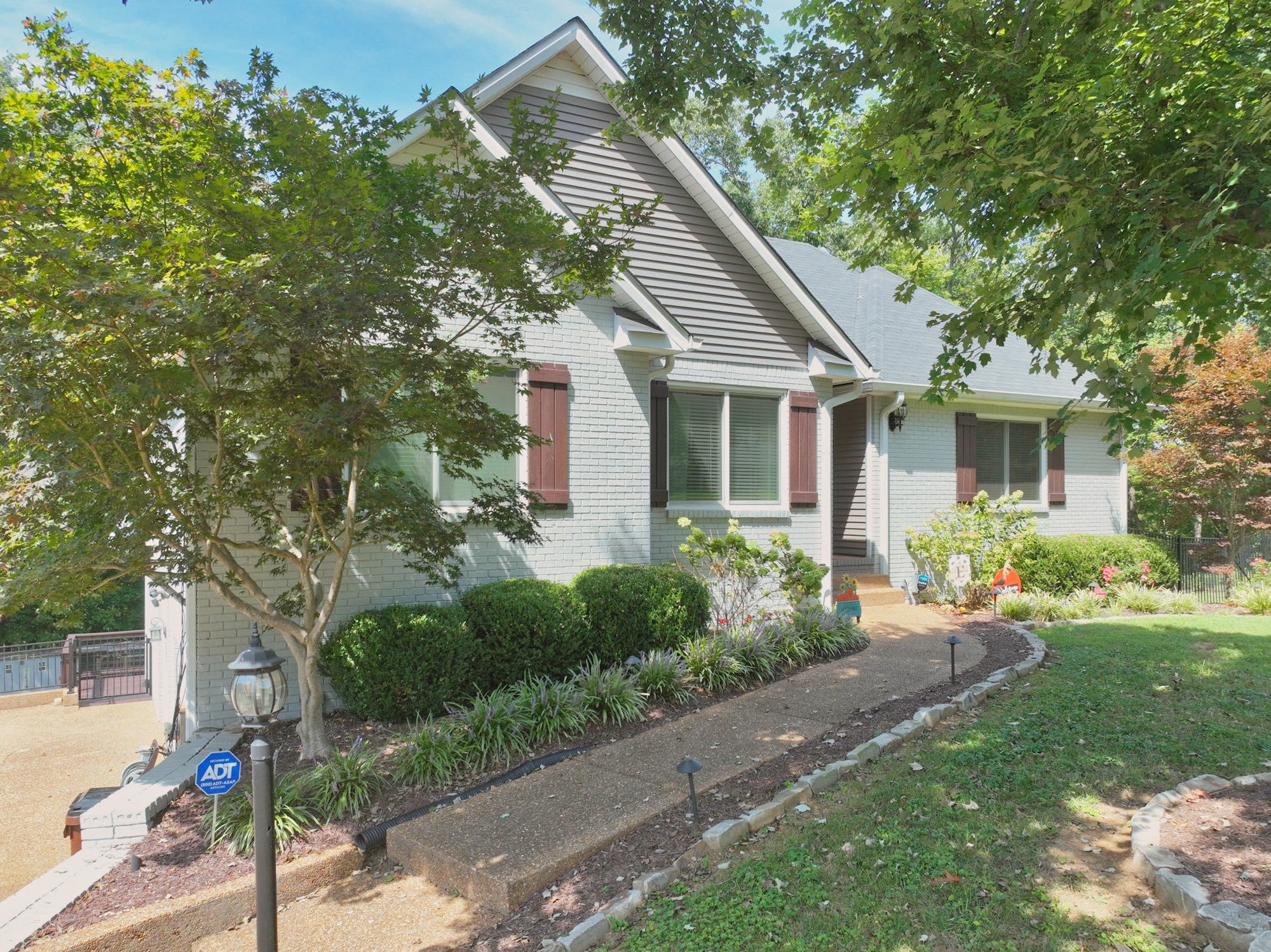 307 Dorris Ct