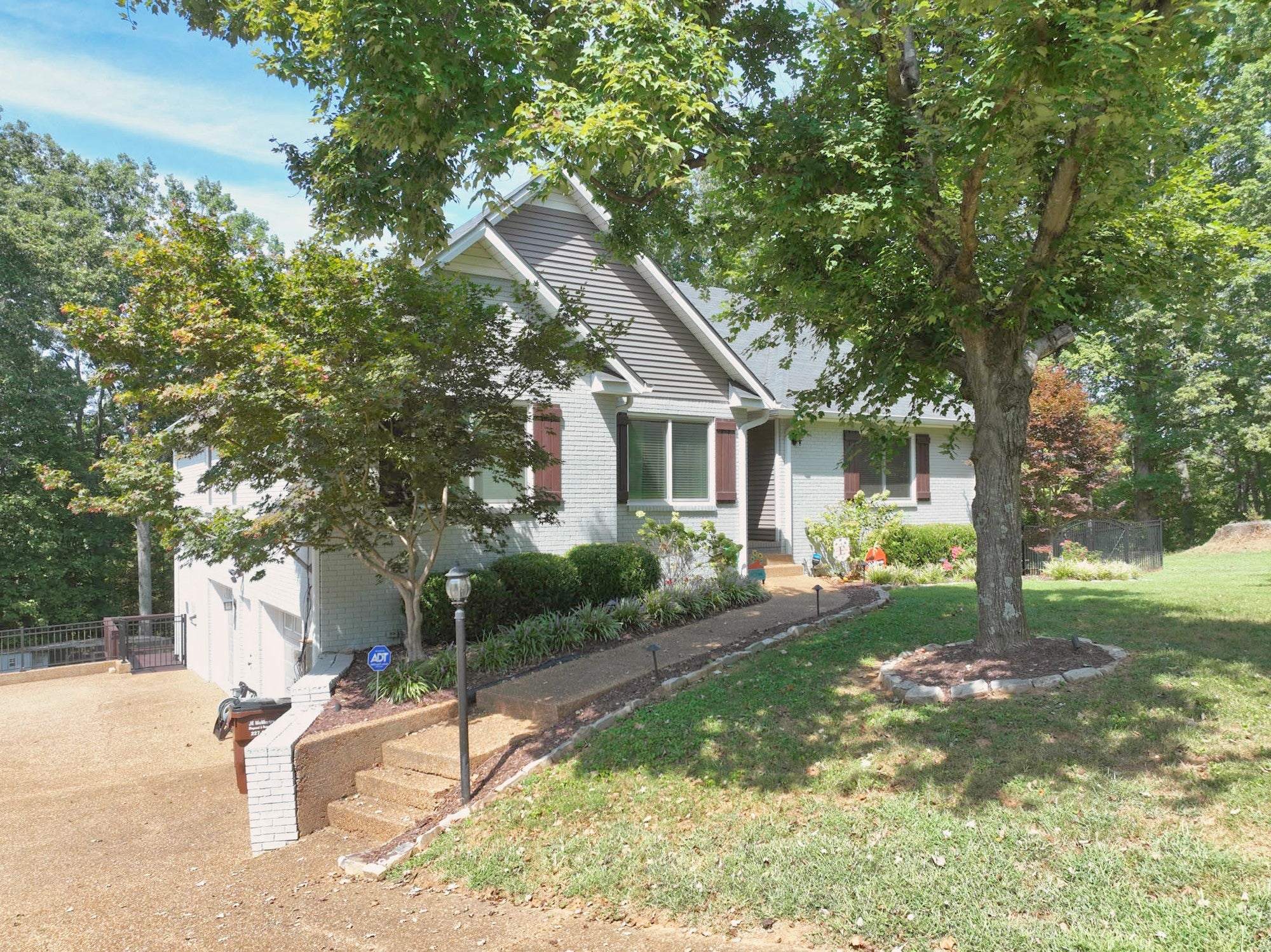 307 Dorris Ct