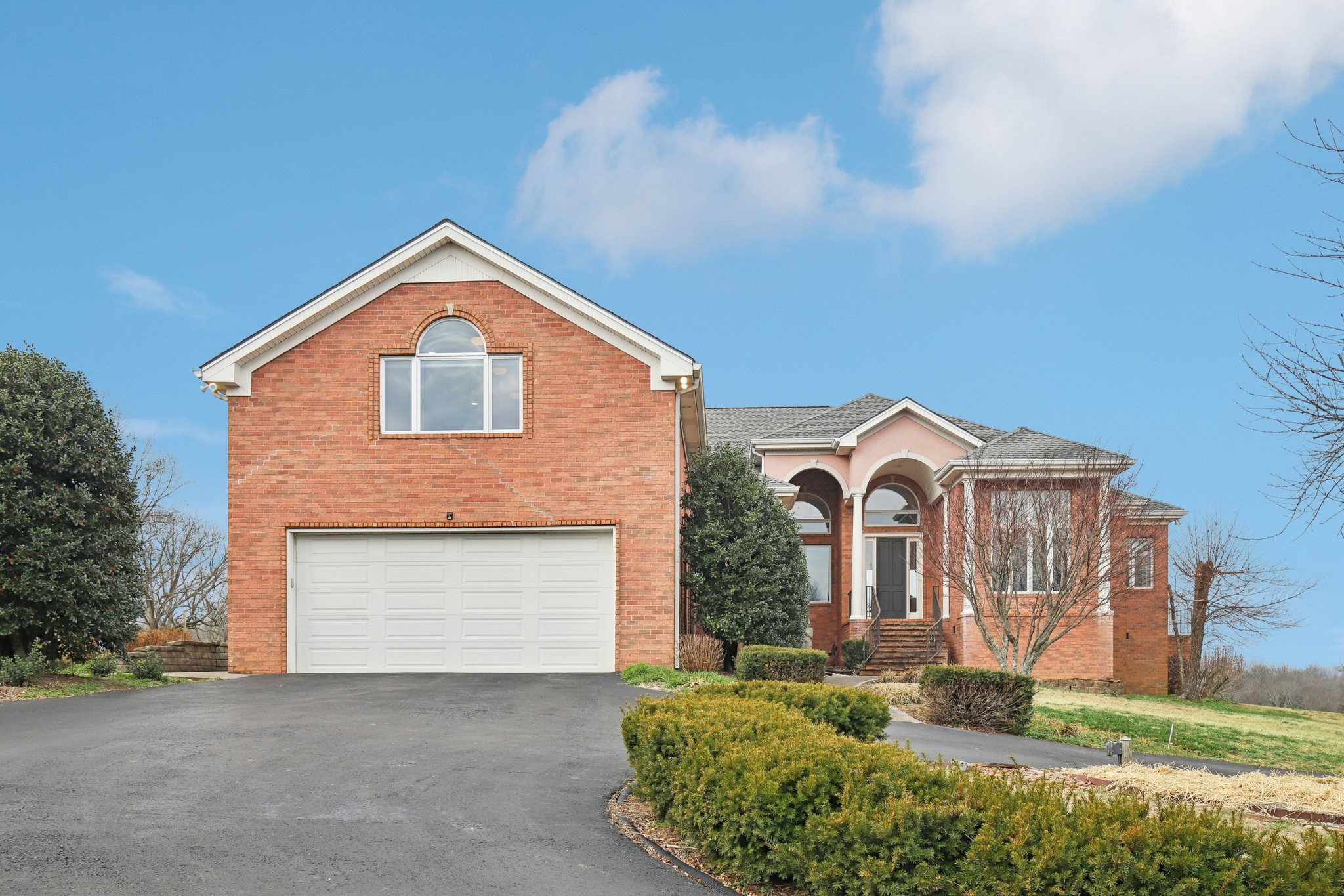 658 Hickory Ridge Rd