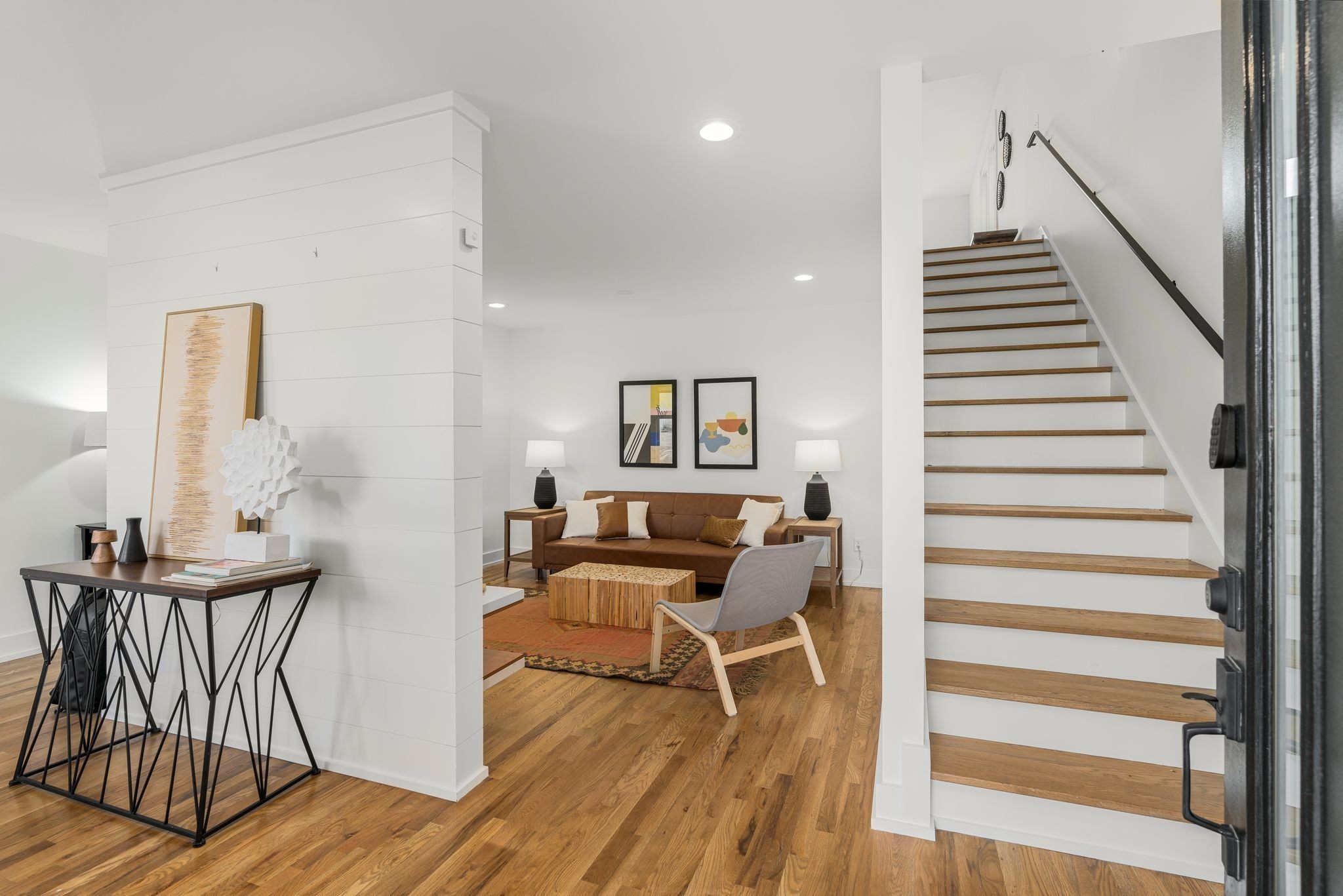 Nashville, Tennessee 37209, United States, 3 Bedrooms Bedrooms, ,3 BathroomsBathrooms,Residential,Coming Soon,116058