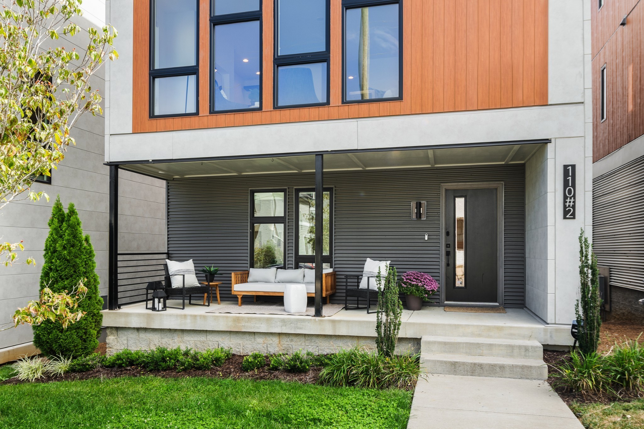 Nashville, Tennessee 37209, United States, 3 Bedrooms Bedrooms, ,3 BathroomsBathrooms,Residential,Coming Soon,116058