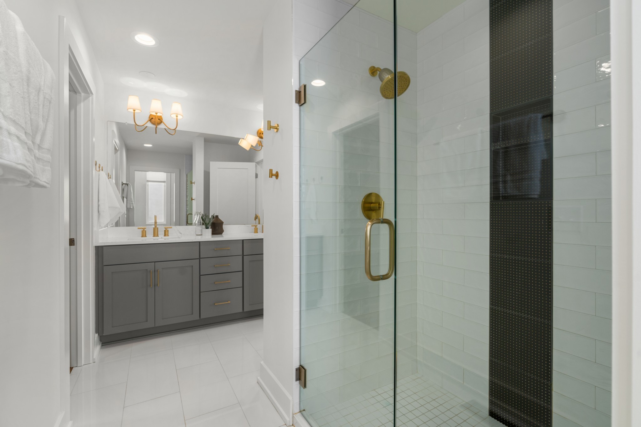 Nashville, Tennessee 37209, United States, 3 Bedrooms Bedrooms, ,3 BathroomsBathrooms,Residential,Coming Soon,116058