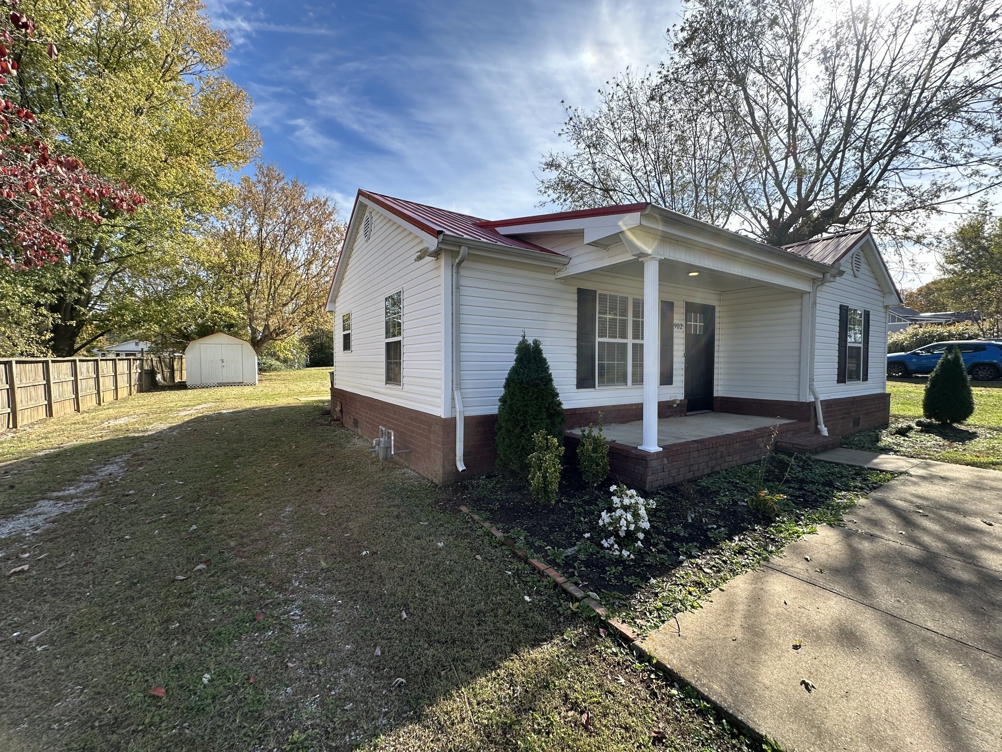 902 S Russell St - Photo 3
