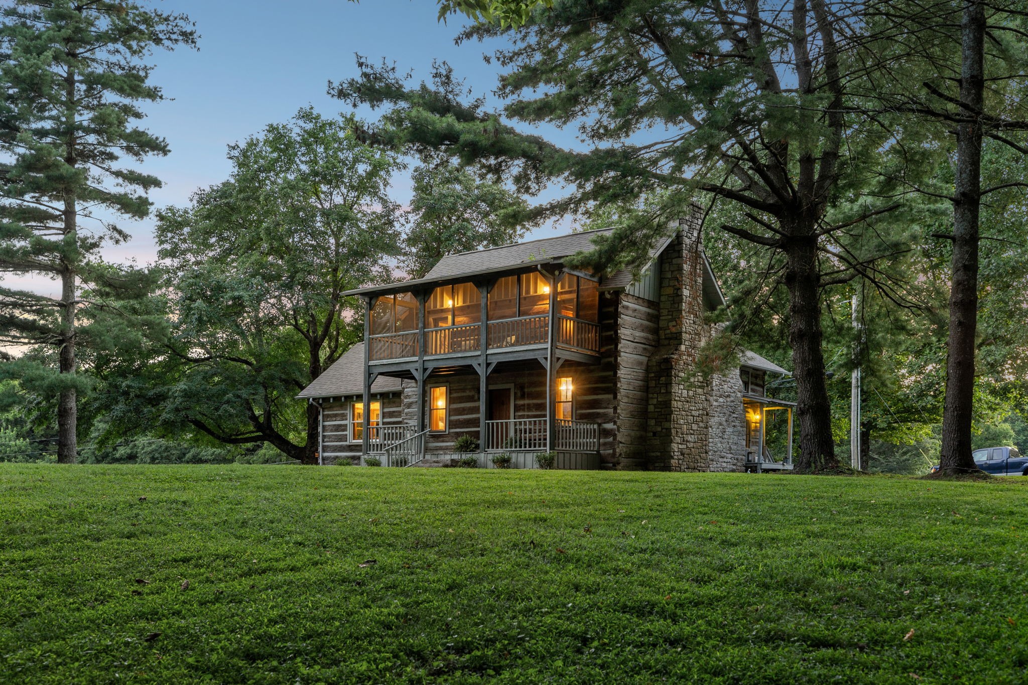 6633 Pinkston Rd