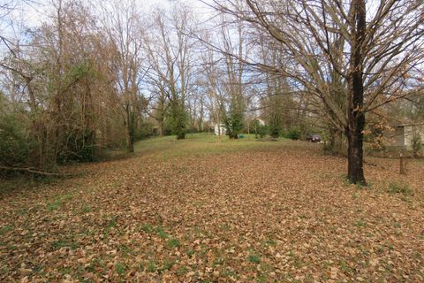 218 Celina St Livingston TN 38570