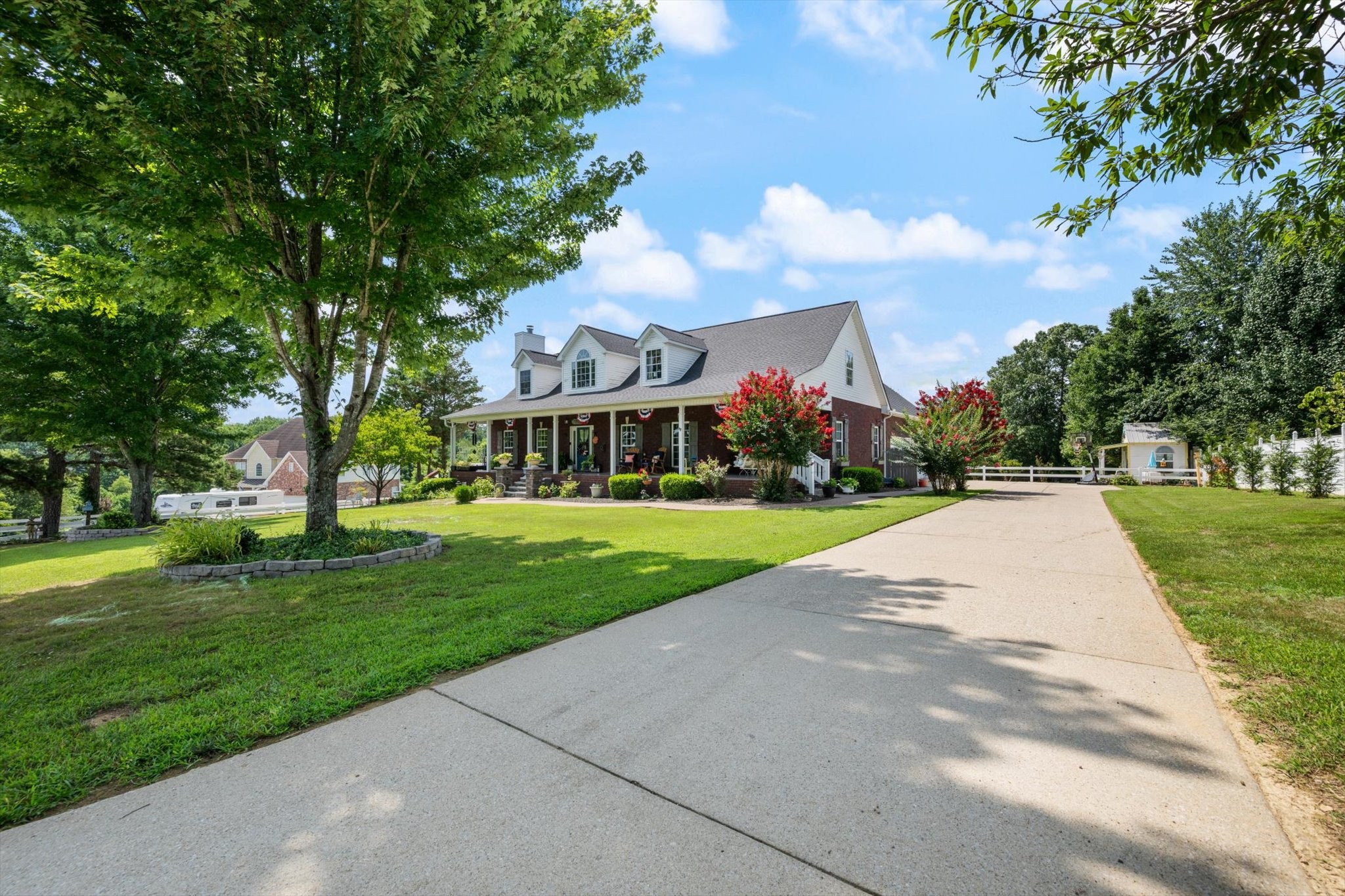 502 Woody Way