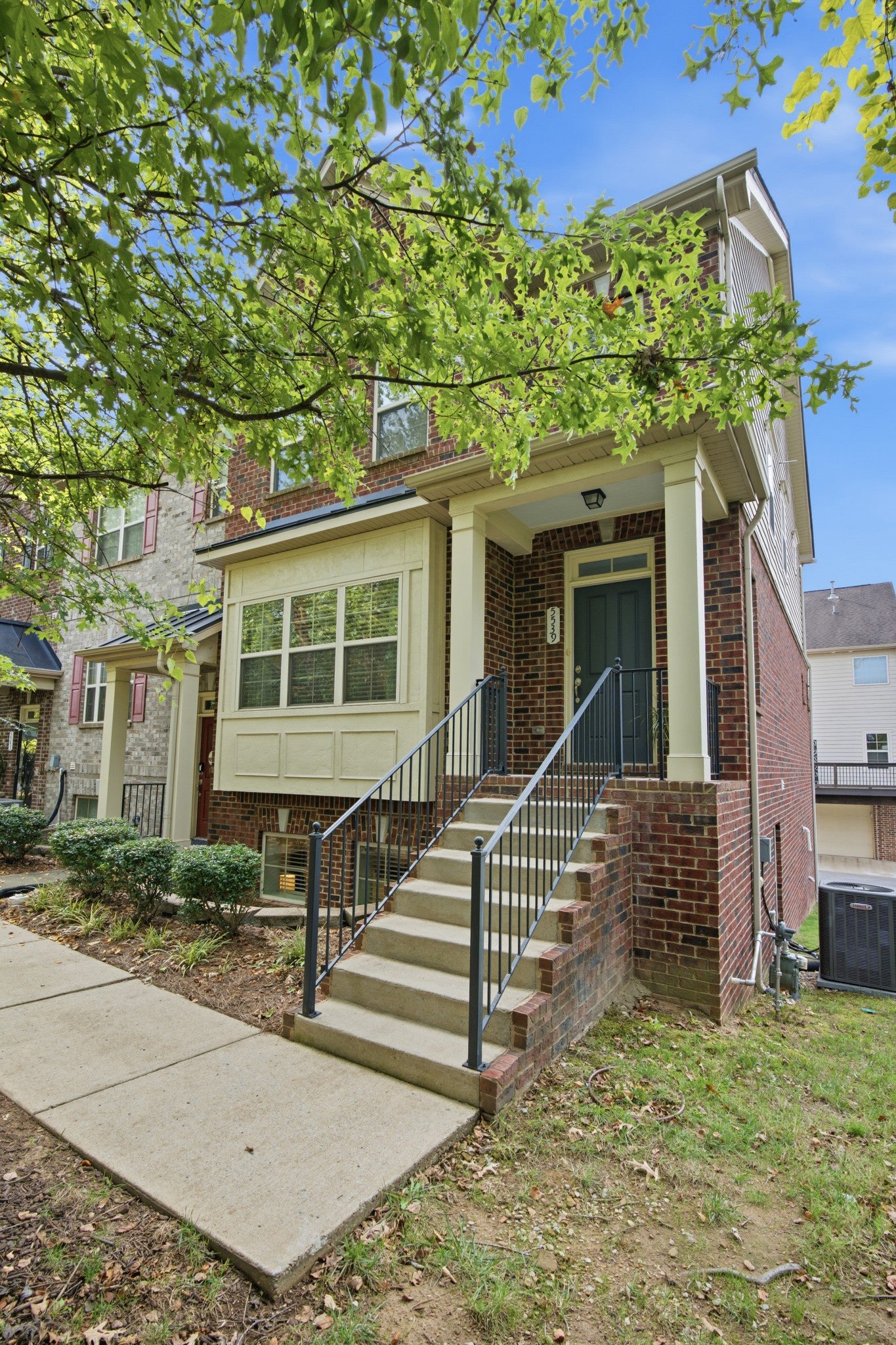 5539 Prada Dr