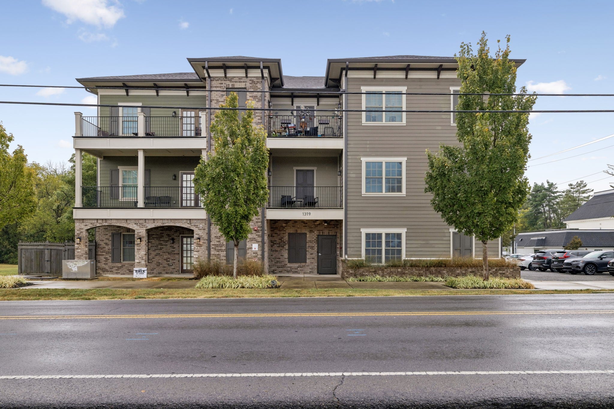 1319 W Main St 107
