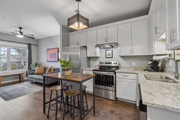 1319 W MAIN ST APT 107, FRANKLIN, TN 37064 - Image 99e6db74a7a0b80ef4ef160e2e8bf992/2163815260