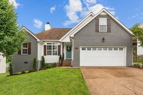 2107 Debbie Ln La Vergne TN 37086
