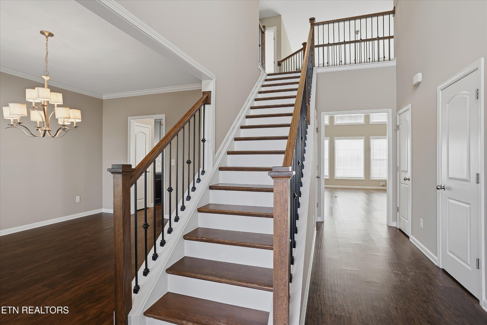 2553 Windjammer Lane