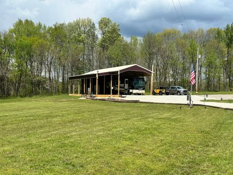 99 Pintail Lane Clifton TN 38425