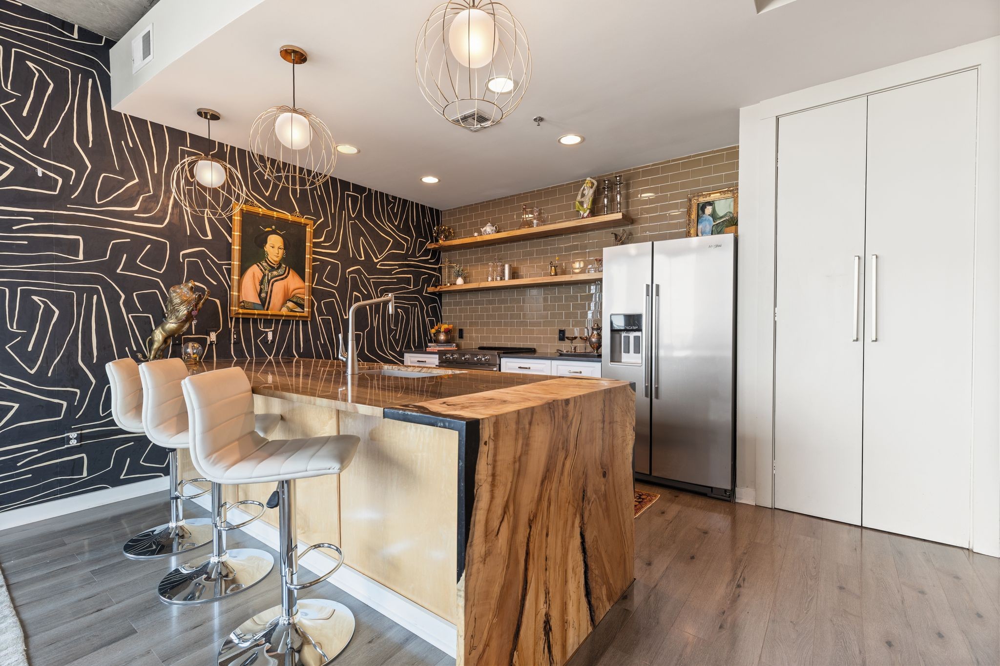 301 Demonbreun St 914