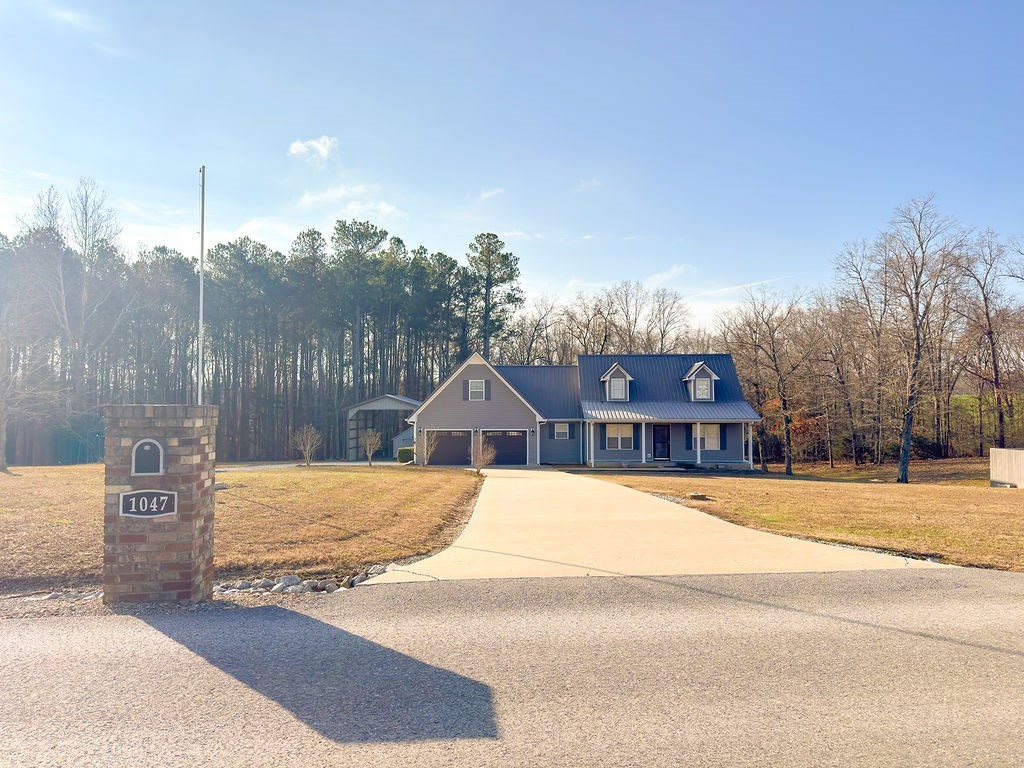 1047 Delmont Church Rd