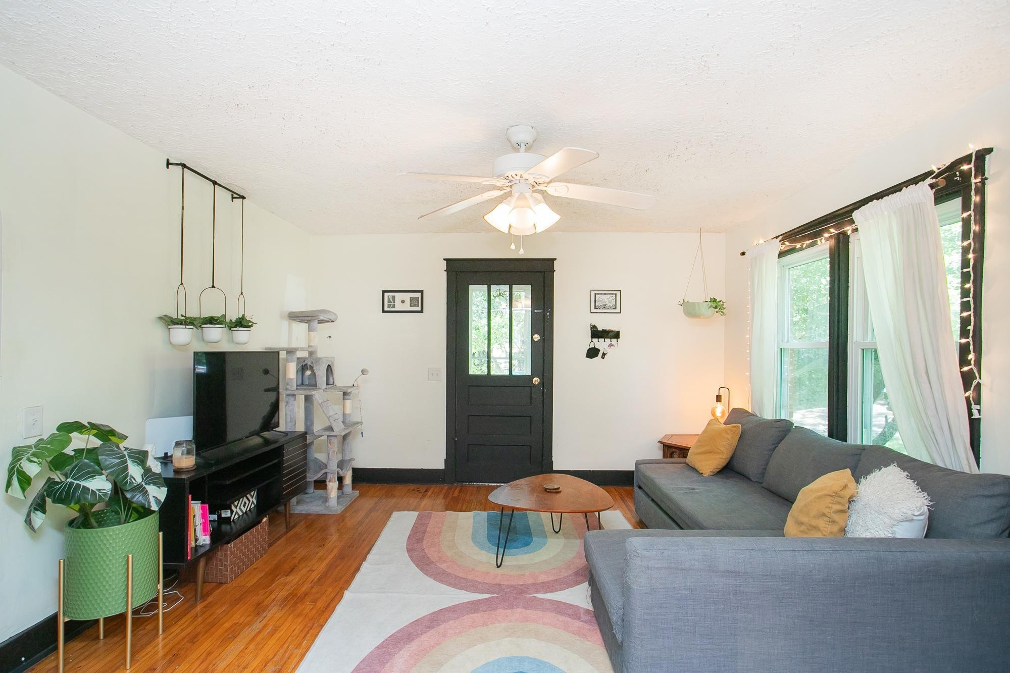 120 Dellway Dr