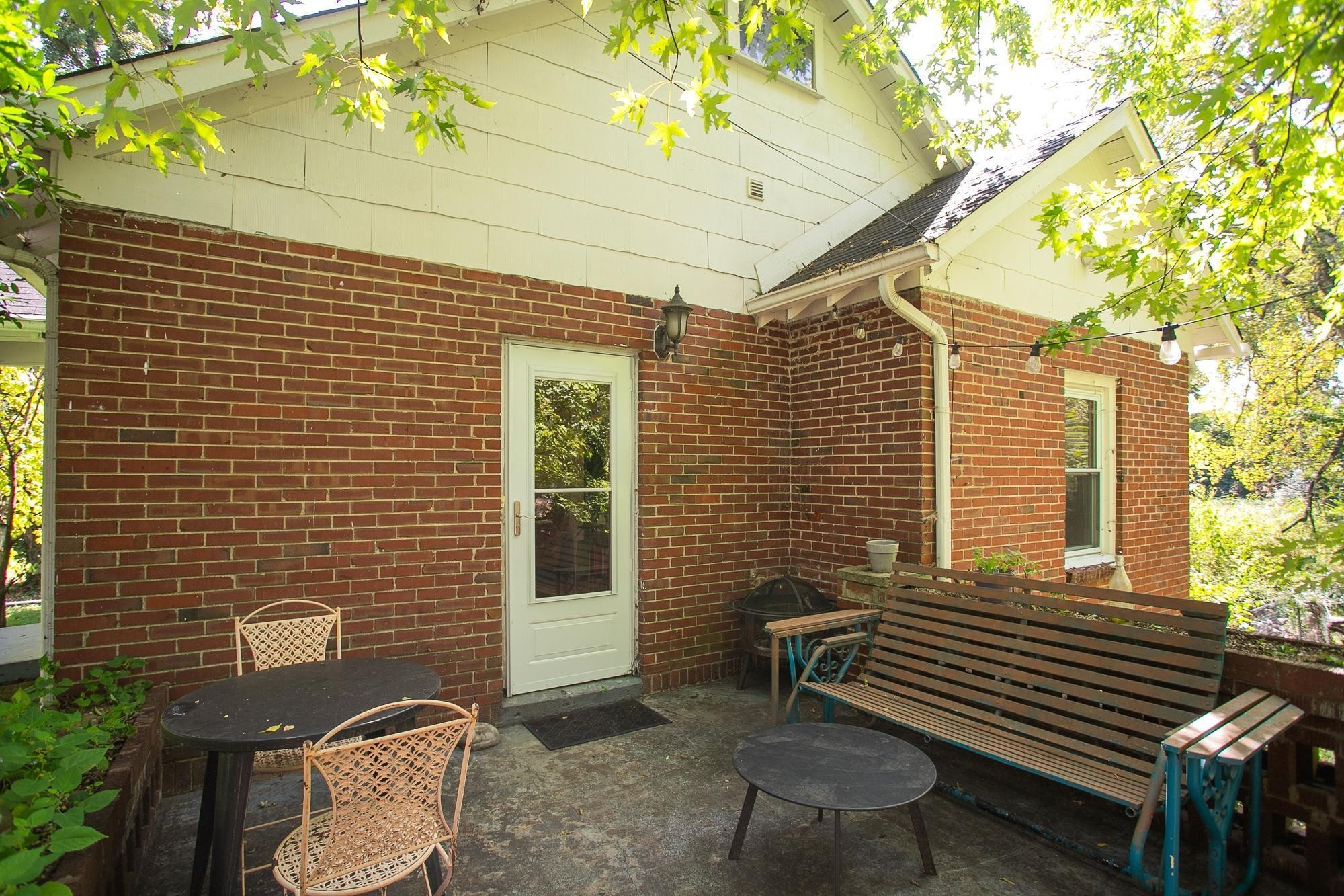 120 Dellway Dr