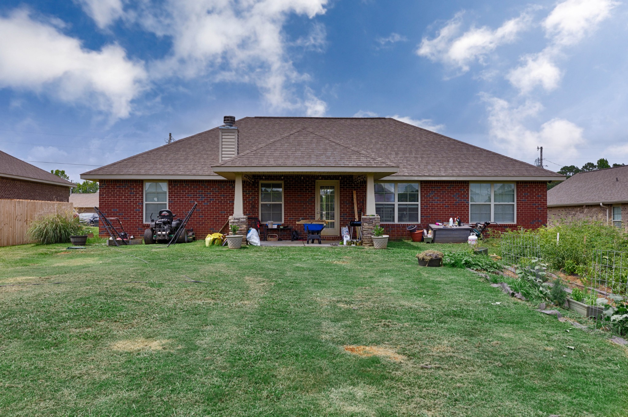 Photo 2 of 25 of 28150 Odie Scott Dr house