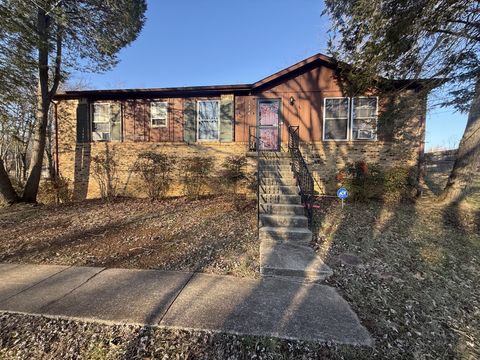 2218 Stokes Rd Clarksville TN 37043