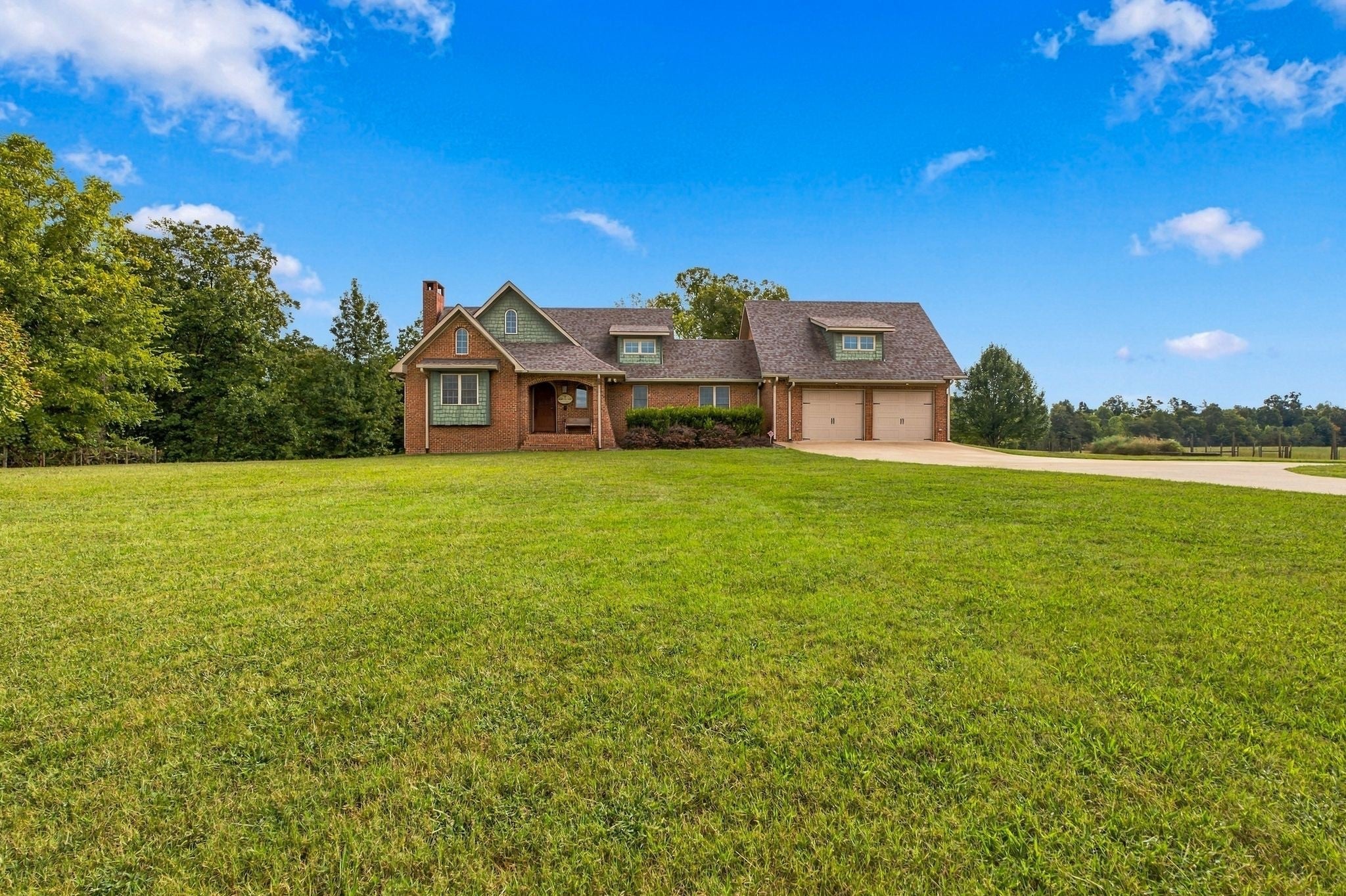 44 Westside Rd