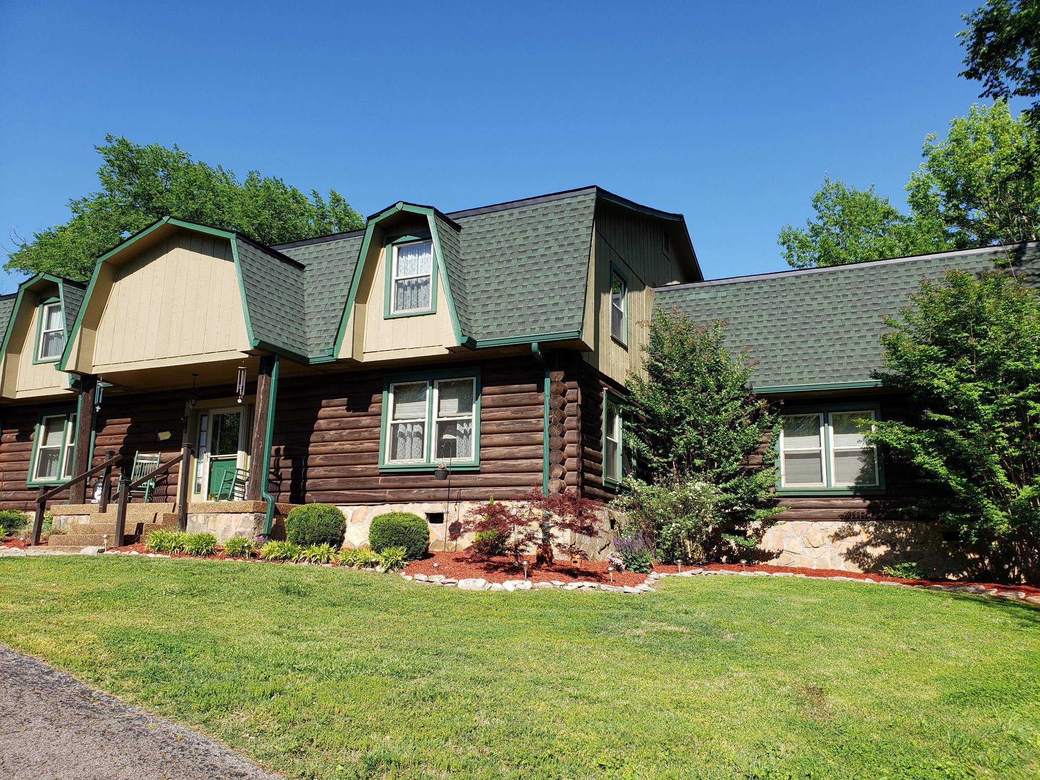 209 Green Valley Blvd