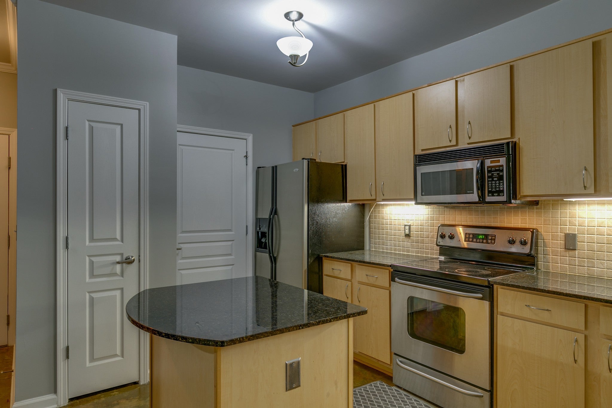 1803 Broadway 507