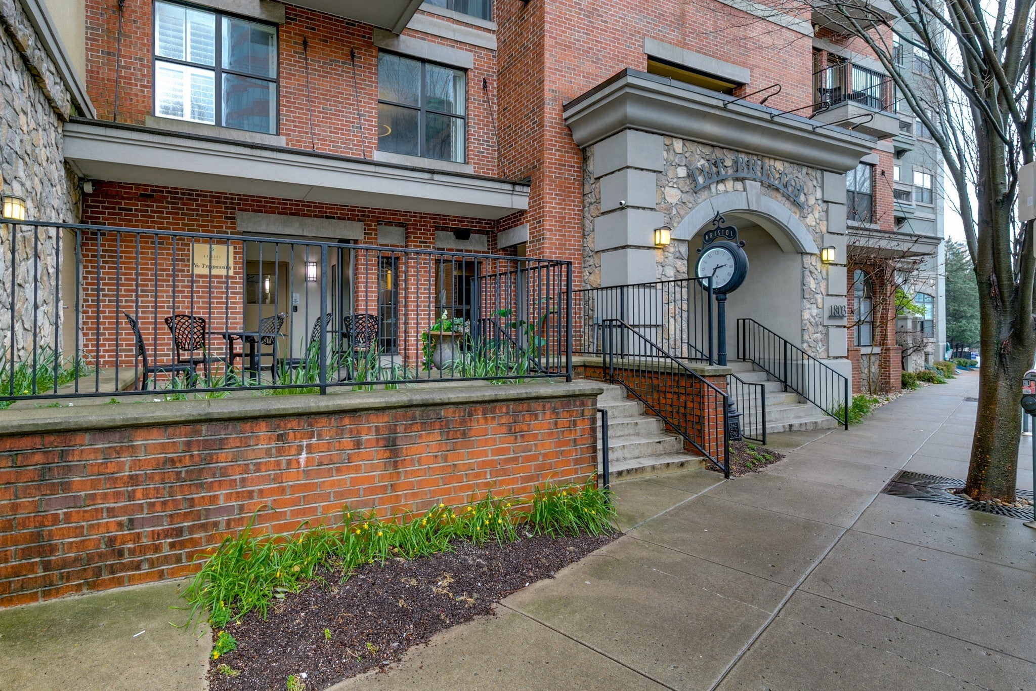2.0-bed rental at 1803 Broadway 507