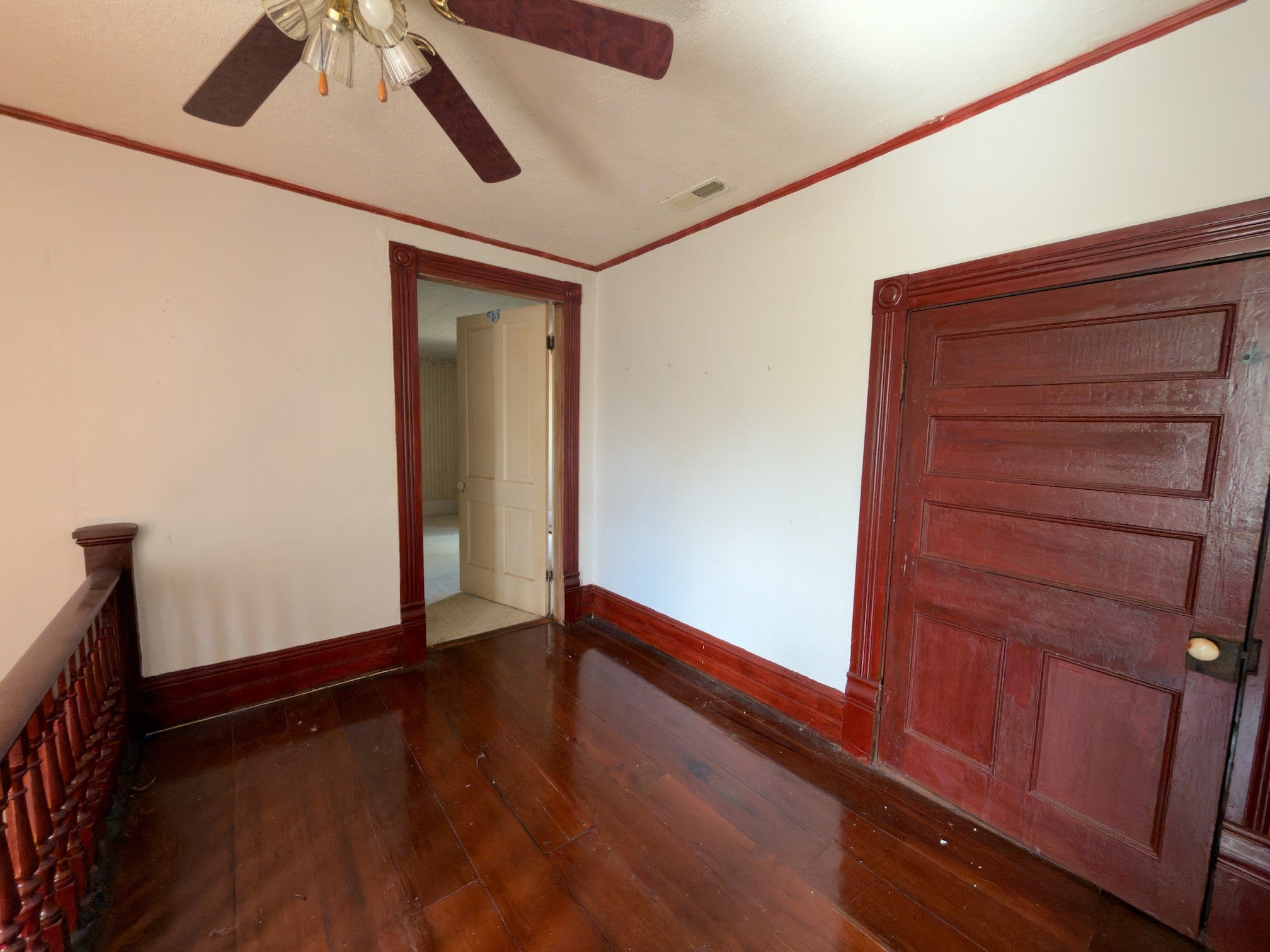 501 W High St