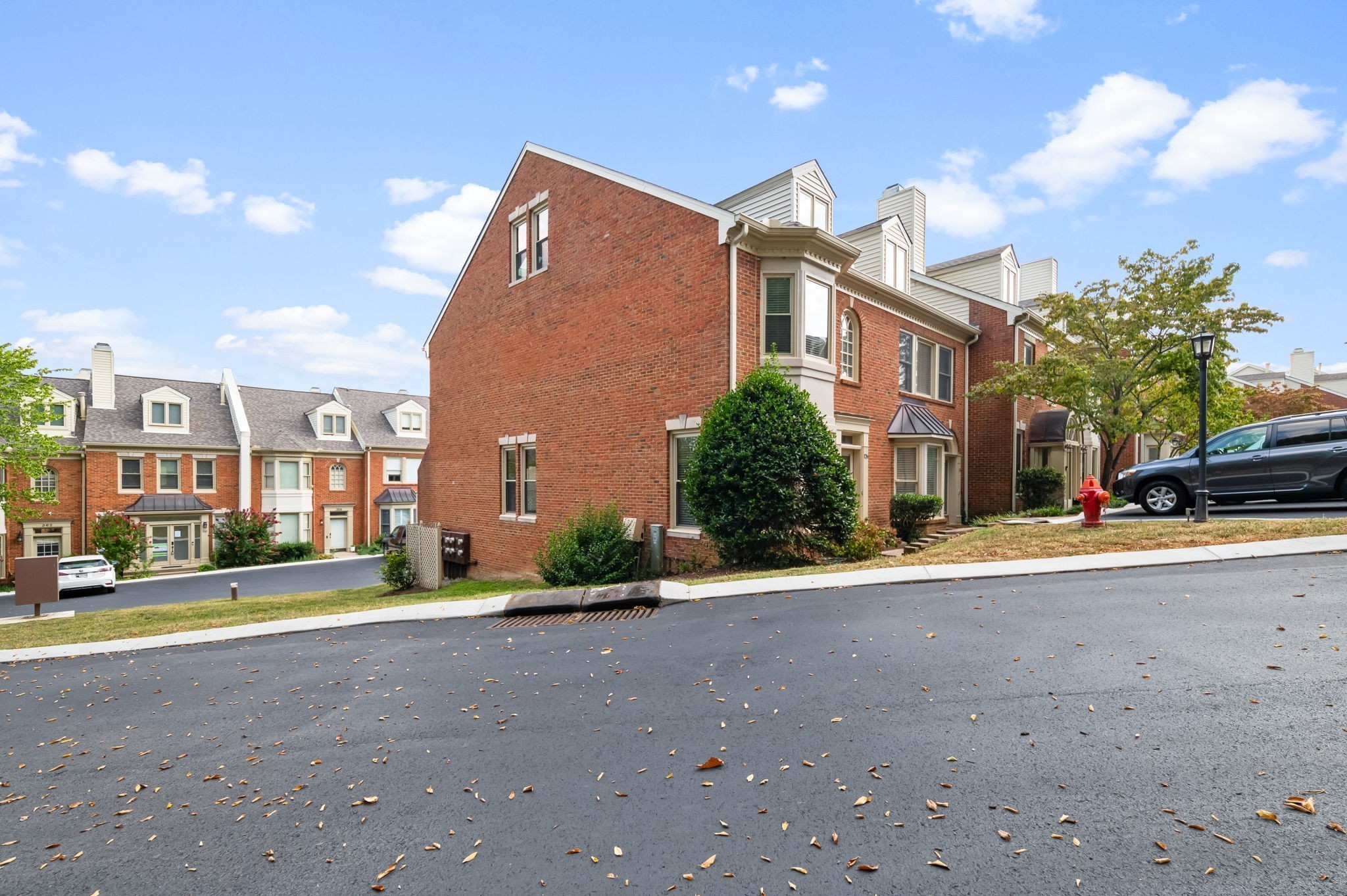 126 Forest Place Cir