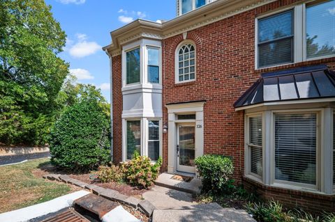 126 Forest Place Cir Nashville TN 37215