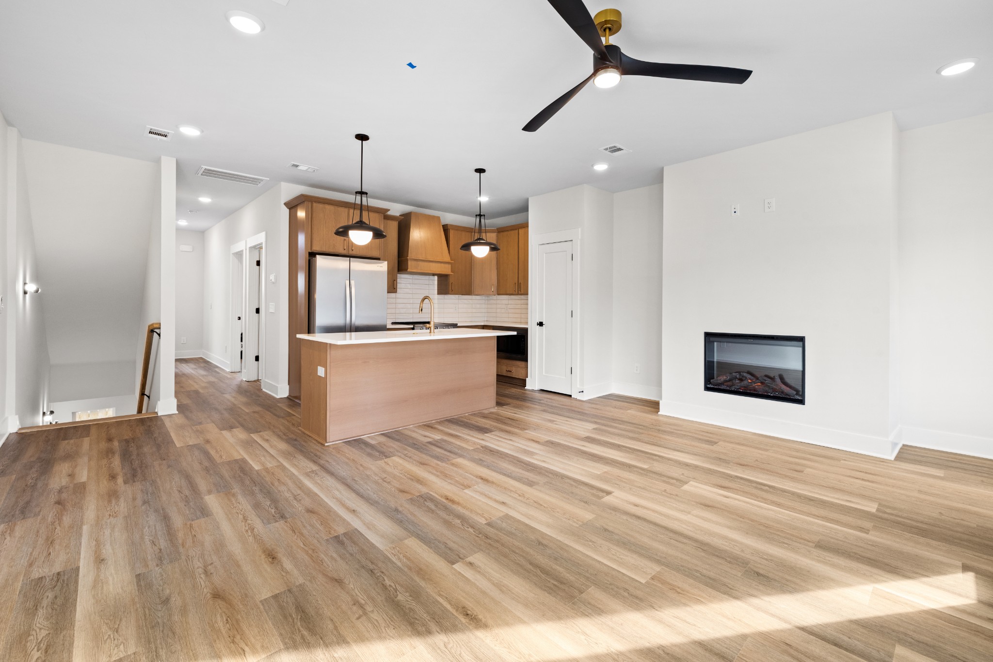 1016 W Kirkland Ave C,D,E,F