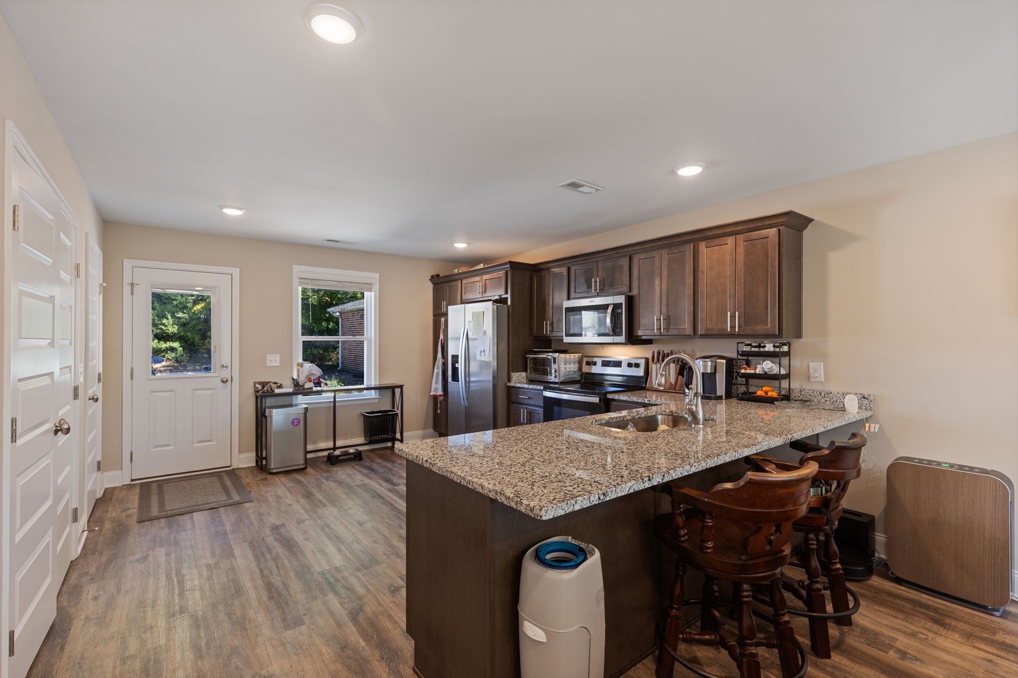 461 2nd St NW 201