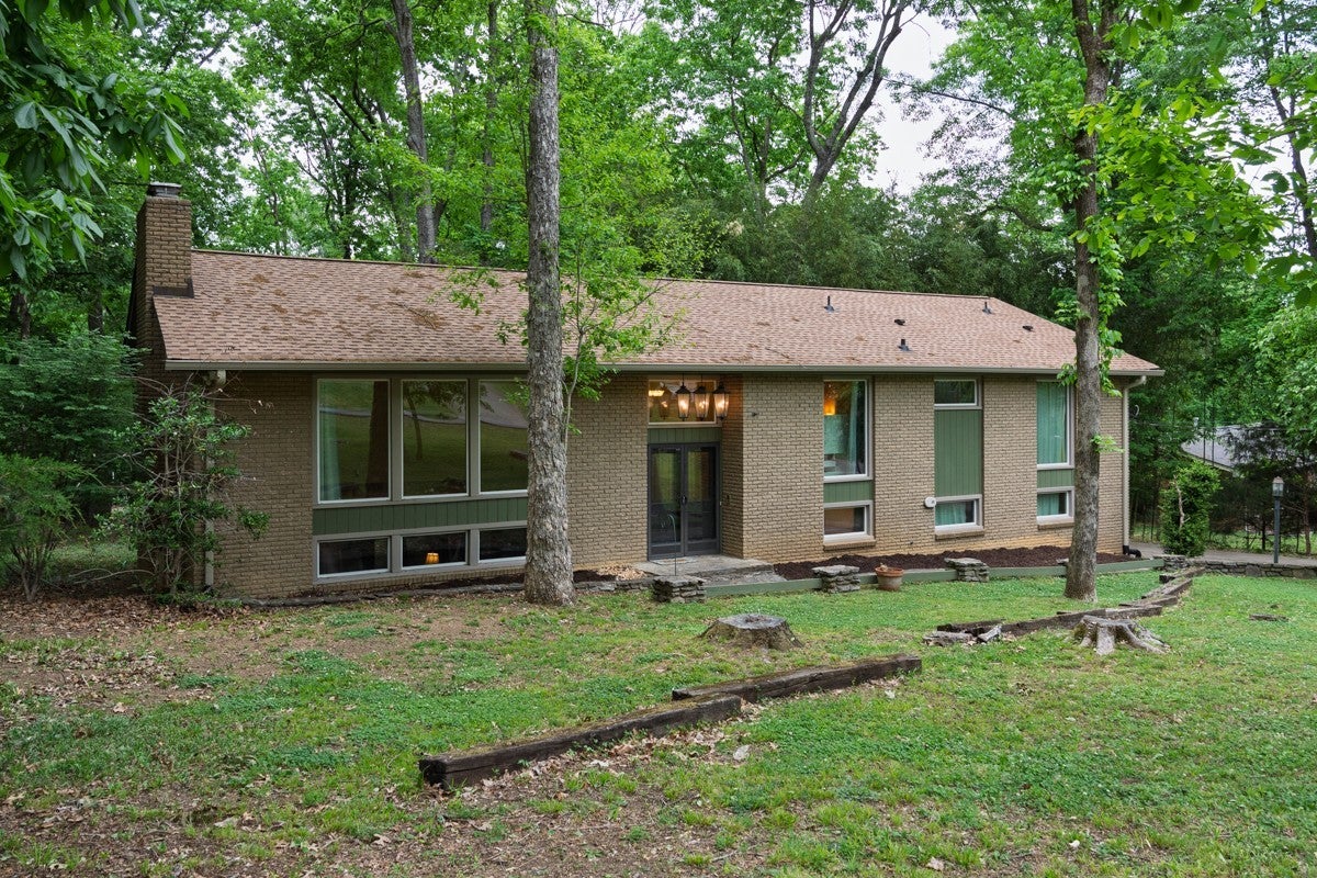 123 Trail East Drive