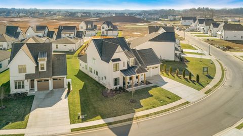 5747 Willoughby Way Murfreesboro TN 37129