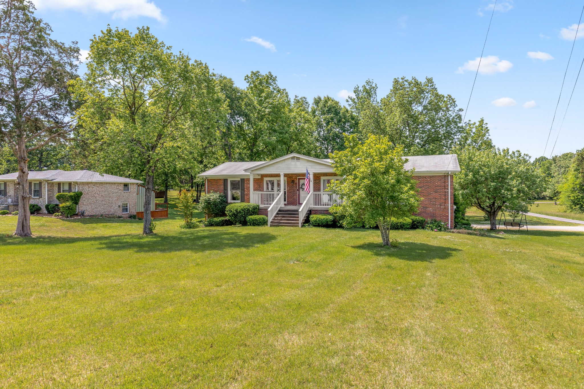 817 Fredricksburg Rd