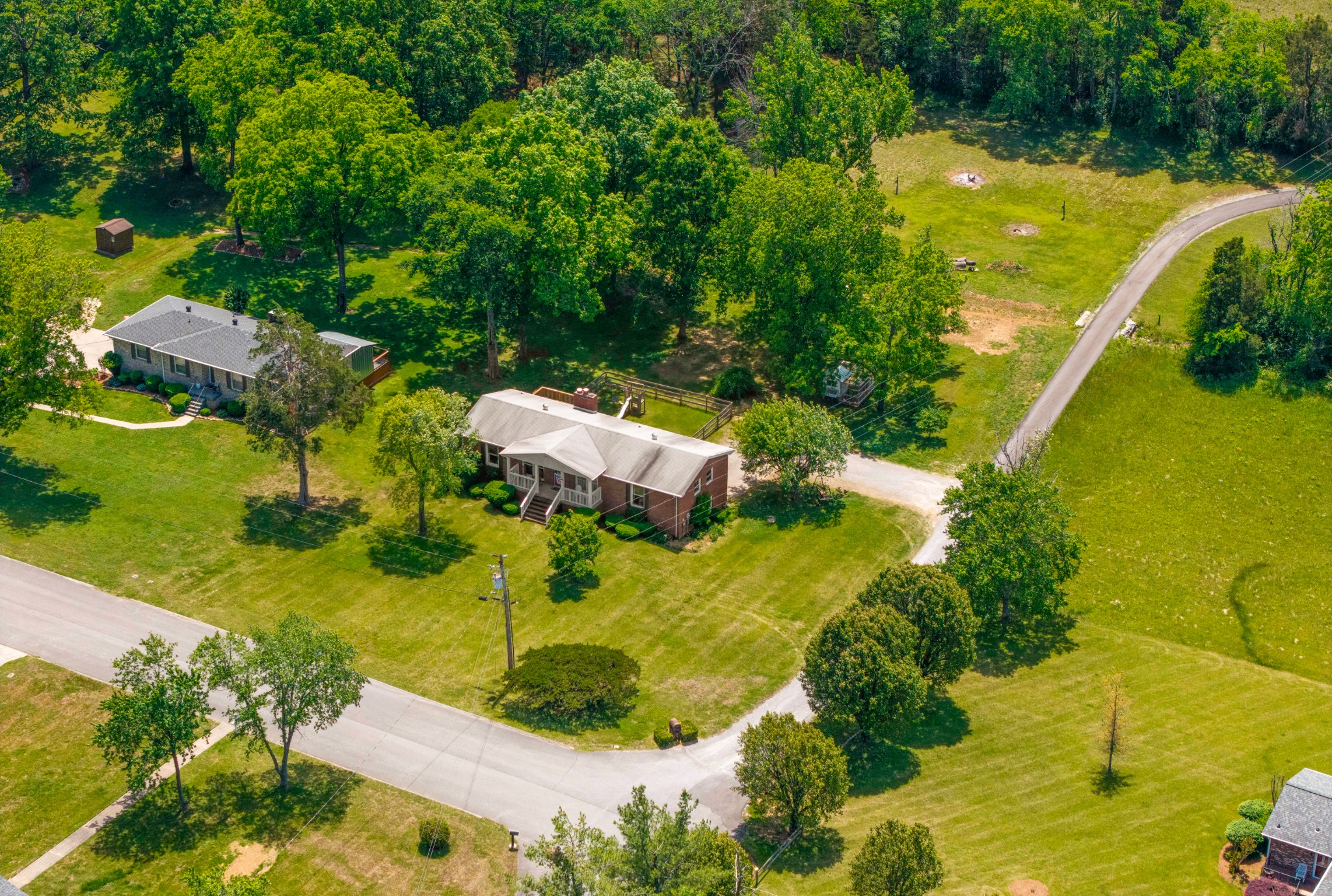 817 Fredricksburg Rd