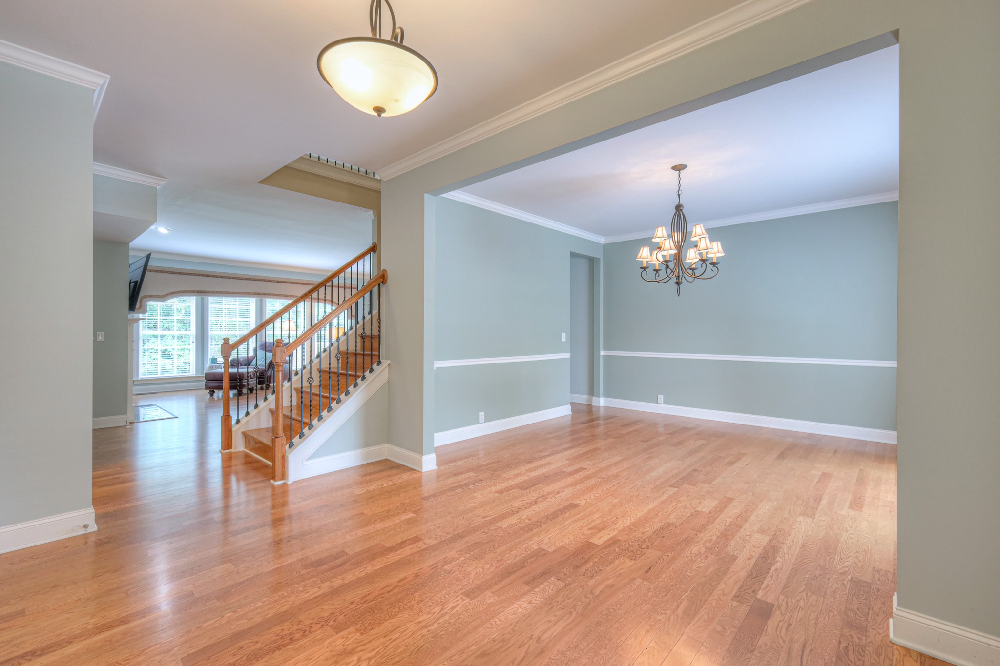 1222 Broadmoor Cir