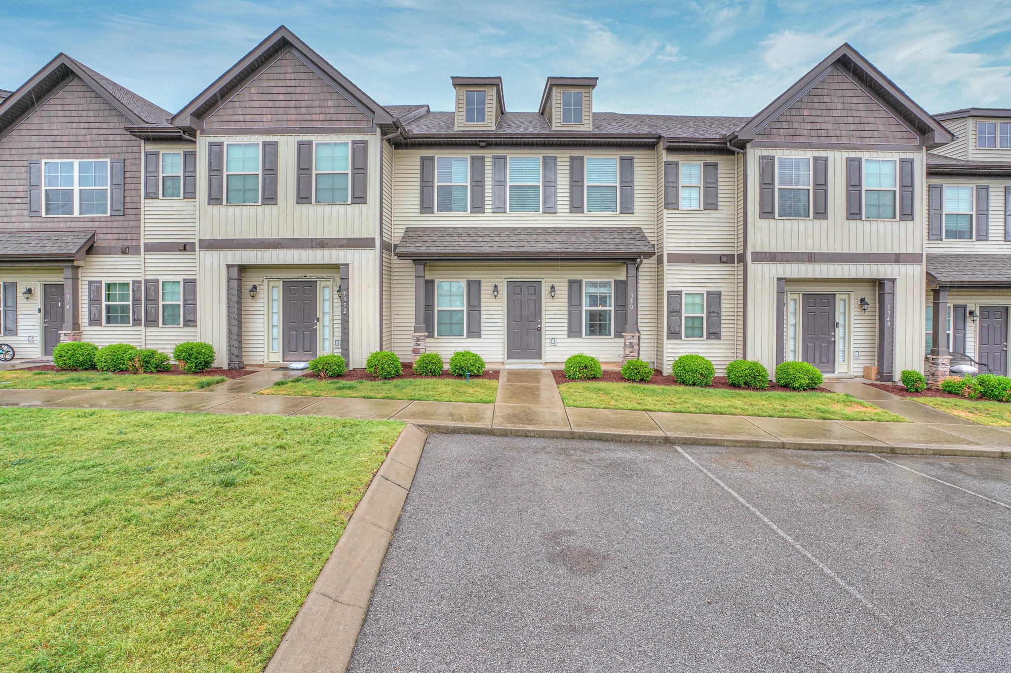 5350 Tony Lama Ln