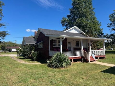 7696 Hillsboro Hwy Hillsboro TN 37342