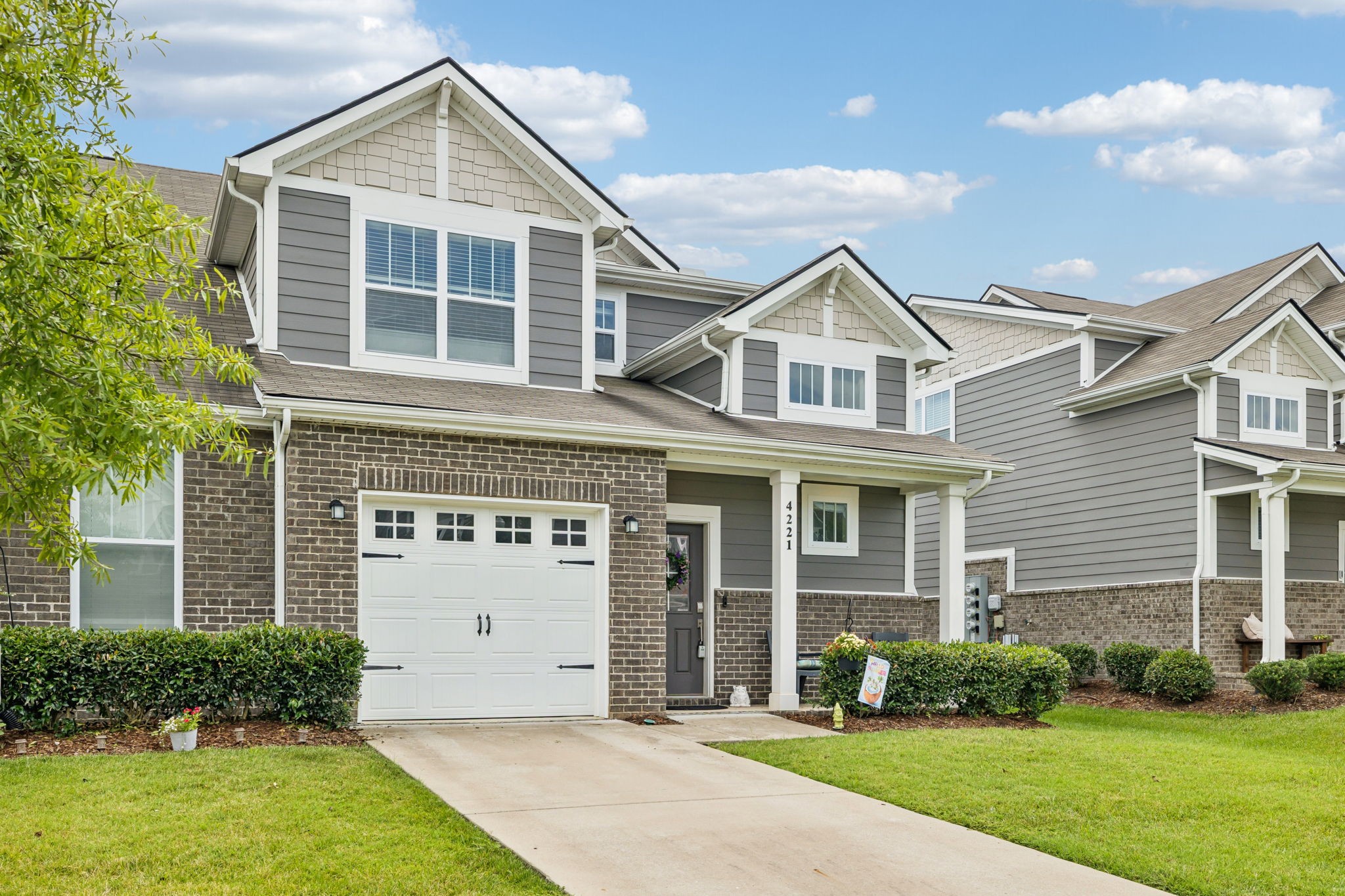 4221 Aragorn Way