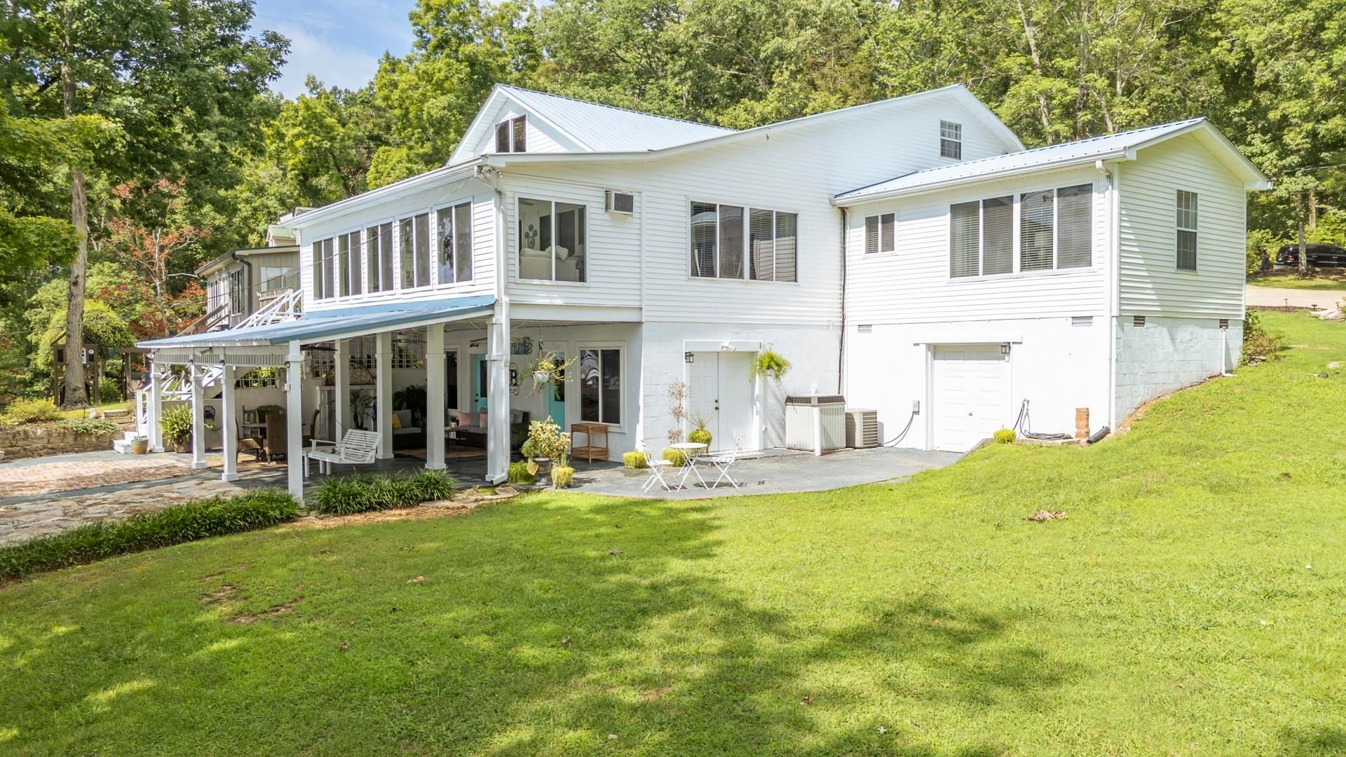 25 BLACKFOOT CV
