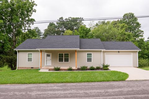 1366 Hidden Valley Rd Livingston TN 38570